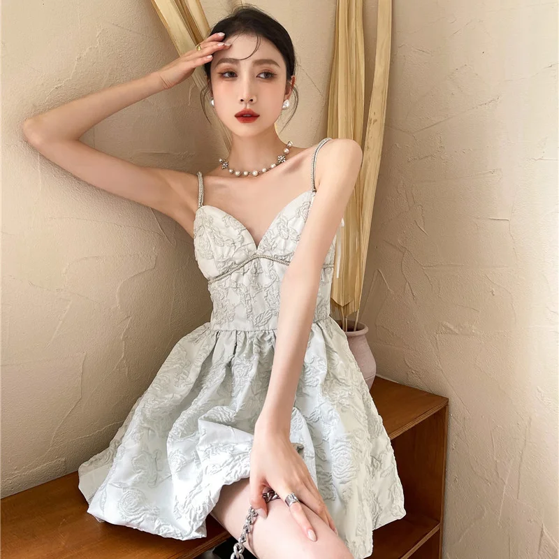 Kimotimo Texture Jacquard Spaghetti Strap Dress Women Ins Summer Heavy Industry Drill Chain Waist Backless Sexy Party Dresses
Kimotimo Texture Jacquard Spaghetti Strap Dress Women Ins Summer Heavy Industry Drill Chain Waist Backless Sexy Party Dresses