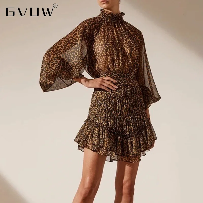 GVUW Wind 2021 Winter New Style Elegant Standing Collar Lantern Sleeve Leopard Pattern Waist Slim Short Dress ZH014
GVUW Wind 2021 Winter New Style Elegant Standing Collar Lantern Sleeve Leopard Pattern Waist Slim Short Dress ZH014