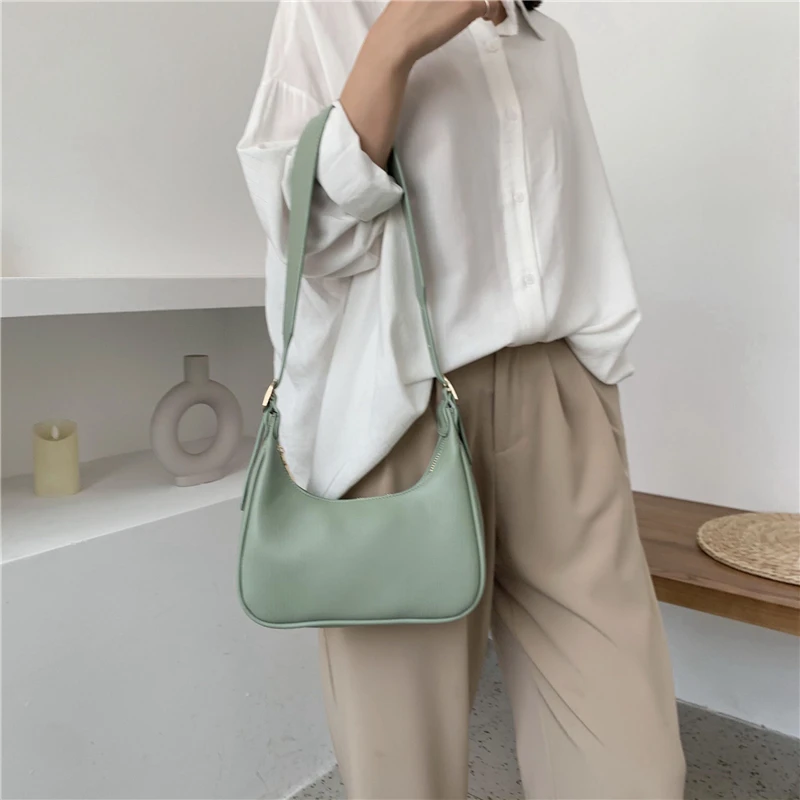 Half Moon Design Small PU Leather Crossbody Bags For Women 2020 Luxury Solid Color Shoulder Handbags Lady Simple Travel Bag
Half Moon Design Small PU Leather Crossbody Bags For Women 2020 Luxury Solid Color Shoulder Handbags Lady Simple Travel Bag