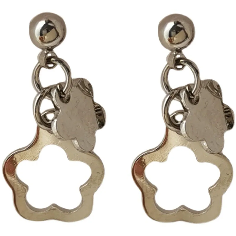 Han Edition Fashion Personality Hollow Out The Flower Shape Earrings Woman's Fine Jewelry
Han Edition Fashion Personality Hollow Out The Flower Shape Earrings Woman's Fine Jewelry