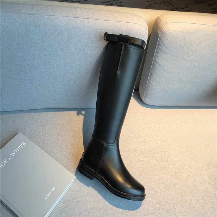 2020 New Belt Buckle Knight Boots Women Autumn/Winter Big Tube Genuine Leather Round Toe High Heel Boots All-Match Riding Boots
2020 New Belt Buckle Knight Boots Women Autumn/Winter Big Tube Genuine Leather Round Toe High Heel Boots All-Match Riding Boots