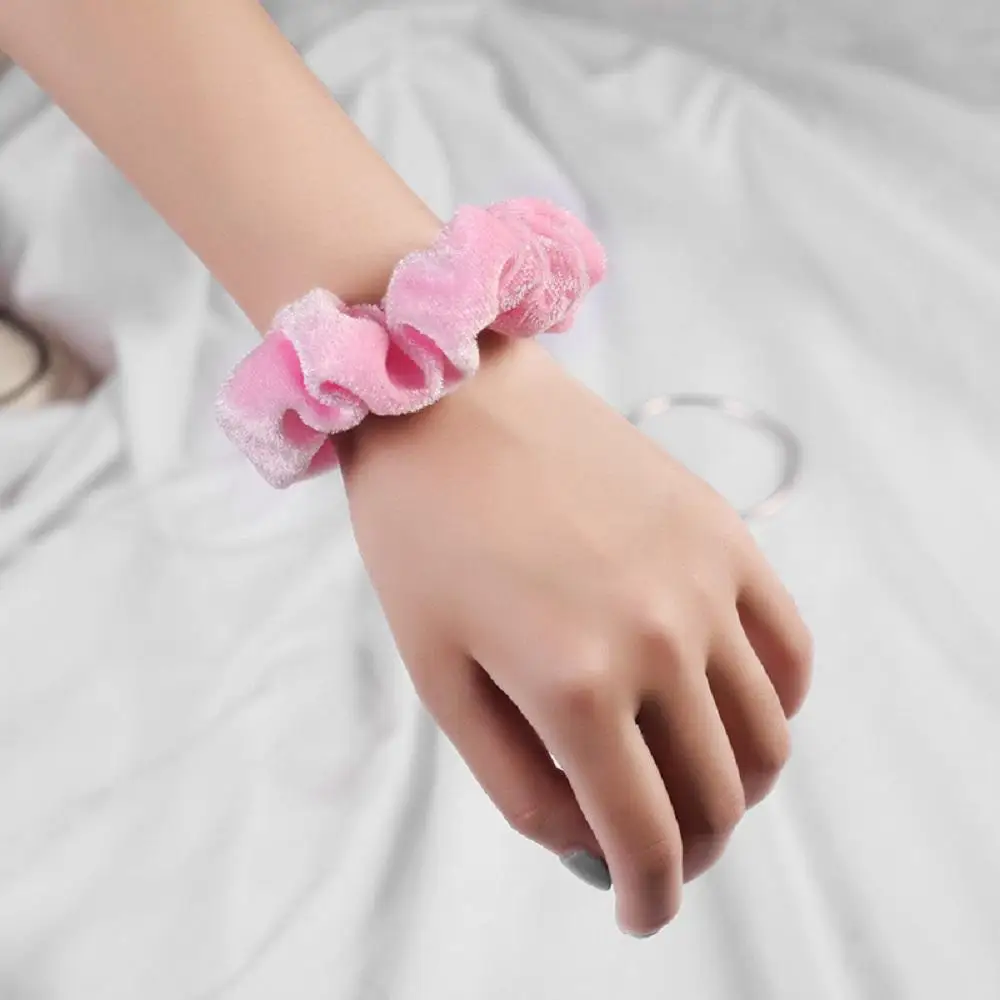 10 шт., модные бархатные резинки для волос, винтажная эластичная резинка для волос для девочек, эластичная резинка для волос, кольцо для волос...
10 шт., модные бархатные резинки для волос, винтажная эластичная резинка для волос для девочек, эластичная резинка для волос, кольцо для волос...