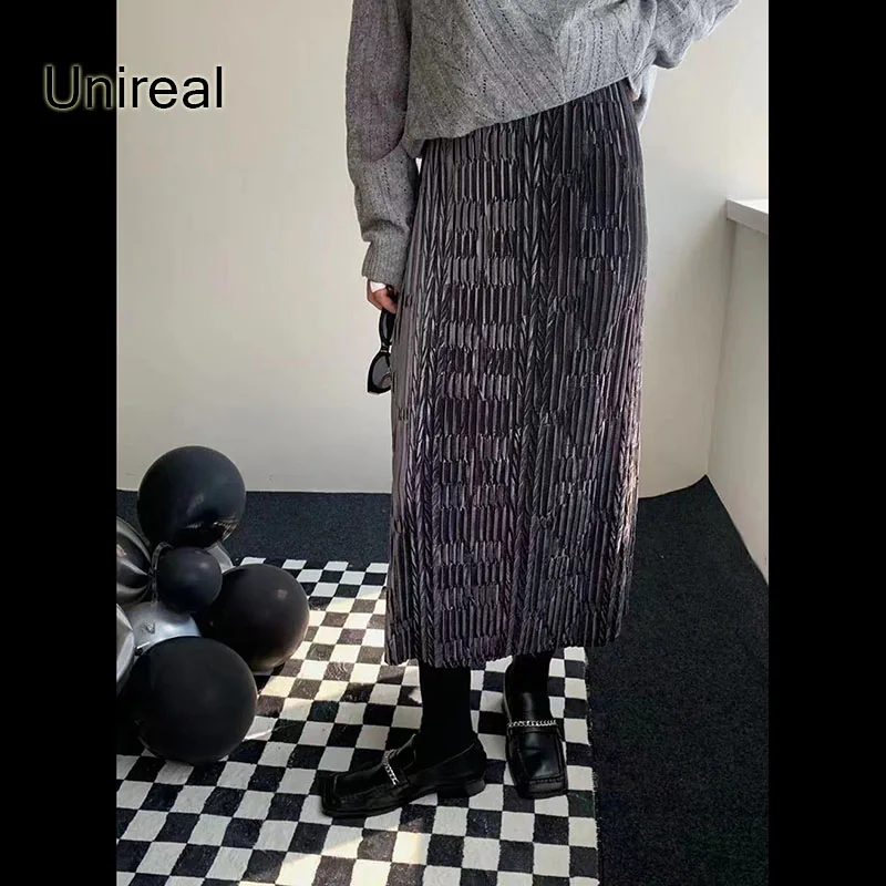 Unireal 2022 Autumn Winter Women Long Skirt Chic Thick Elegant Casuai Straight Loose Female Velvet Maxi Skirt
Unireal 2022 Autumn Winter Women Long Skirt Chic Thick Elegant Casuai Straight Loose Female Velvet Maxi Skirt