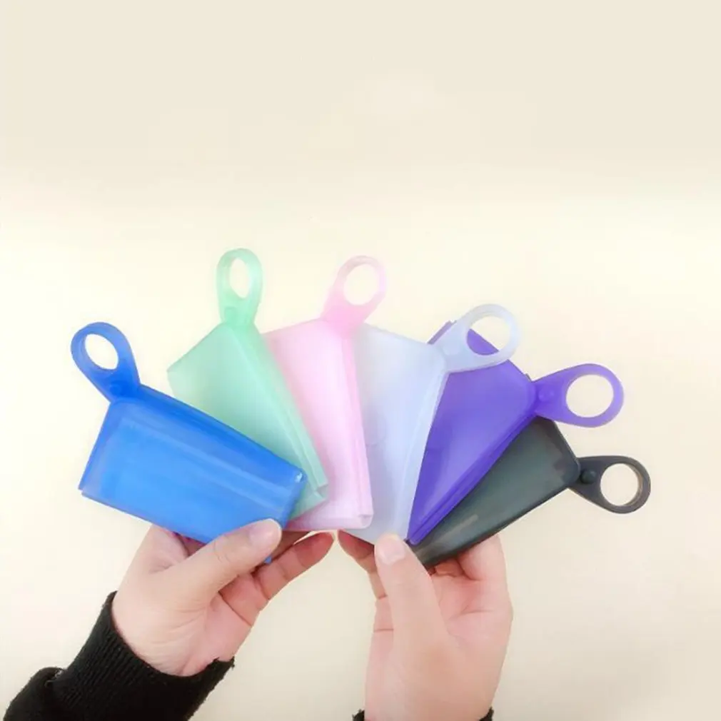 Mask Storage Box Storage Bag Isolation Bag Portable Mask Temporary Storage Folder Silicone for Masks Storage
Mask Storage Box Storage Bag Isolation Bag Portable Mask Temporary Storage Folder Silicone for Masks Storage
