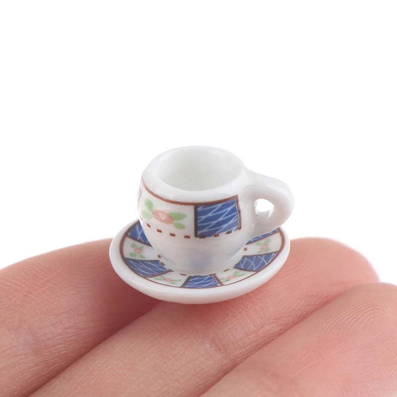8pcs/set Dollhouse Miniature Porcelain Tea Cup Sets Mini Teapot Coffee Plate Play Kitchen Dining Tableware Toy
8pcs/set Dollhouse Miniature Porcelain Tea Cup Sets Mini Teapot Coffee Plate Play Kitchen Dining Tableware Toy