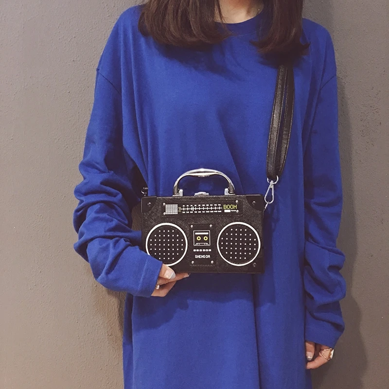 Individual character ins inclined shoulder bag bag 2021 new radio small trunk box package bag shoulder bag recorder
Individual character ins inclined shoulder bag bag 2021 new radio small trunk box package bag shoulder bag recorder
