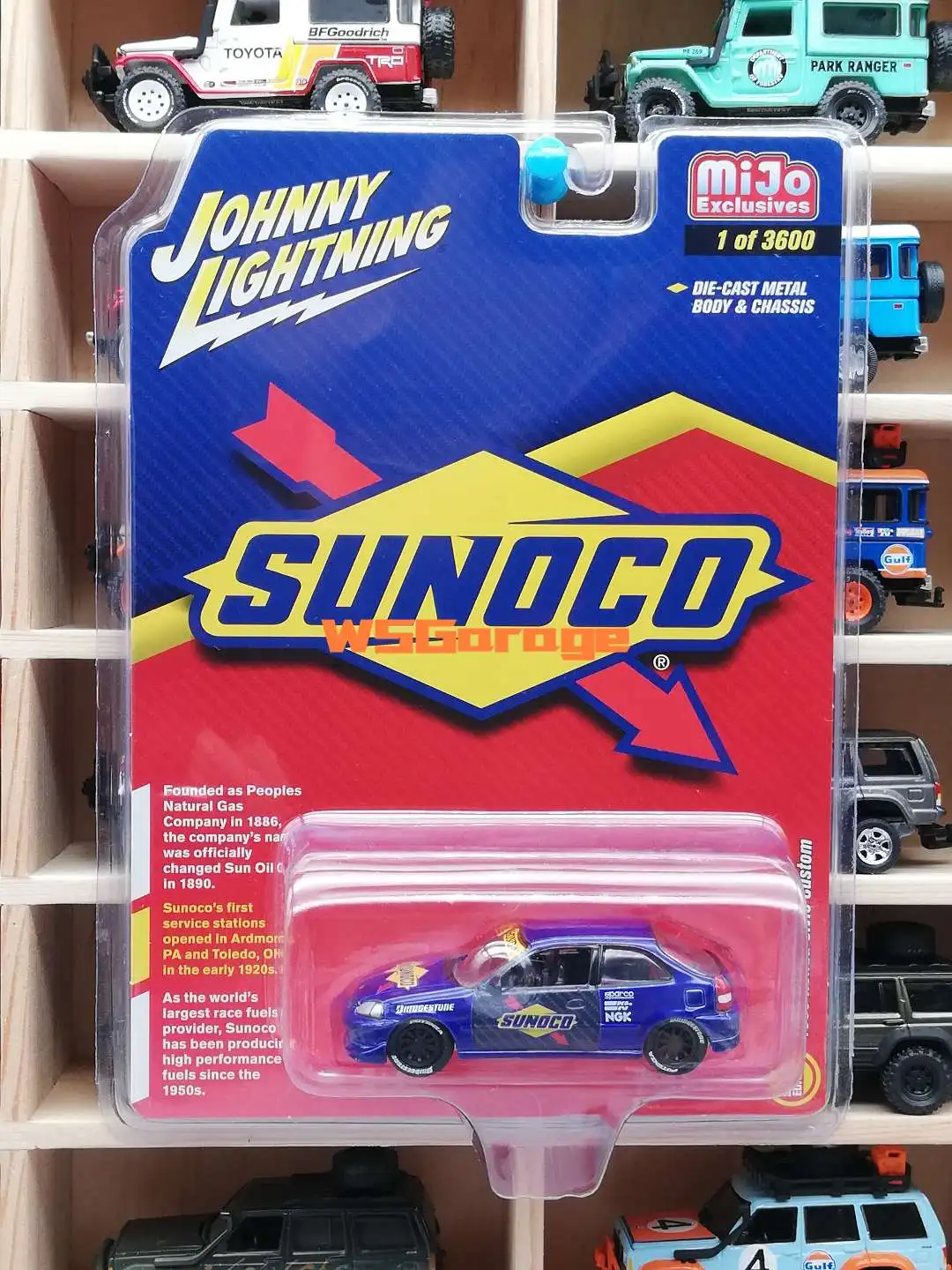 Johnny Lightning 1/64 Honda Civic Sunoco Diecast Collection of Die-casting Simulation Alloy Model Children Toys
Johnny Lightning 1/64 Honda Civic Sunoco Diecast Collection of Die-casting Simulation Alloy Model Children Toys