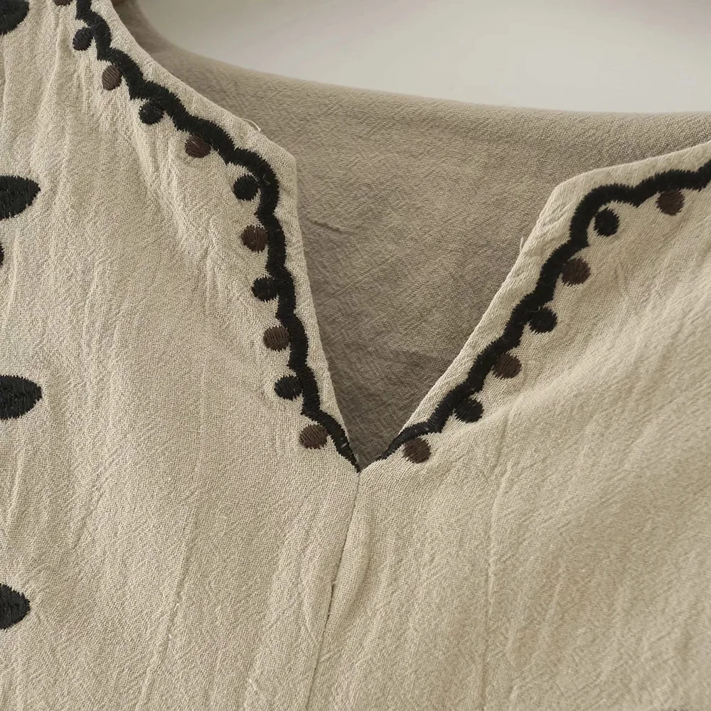 DYLQFS 2021 Summer Women Vintage Cotton Khaki Embroidery Dress Female Elegant V Neck Loose Long Sleeve Casual Midi Dresses
DYLQFS 2021 Summer Women Vintage Cotton Khaki Embroidery Dress Female Elegant V Neck Loose Long Sleeve Casual Midi Dresses