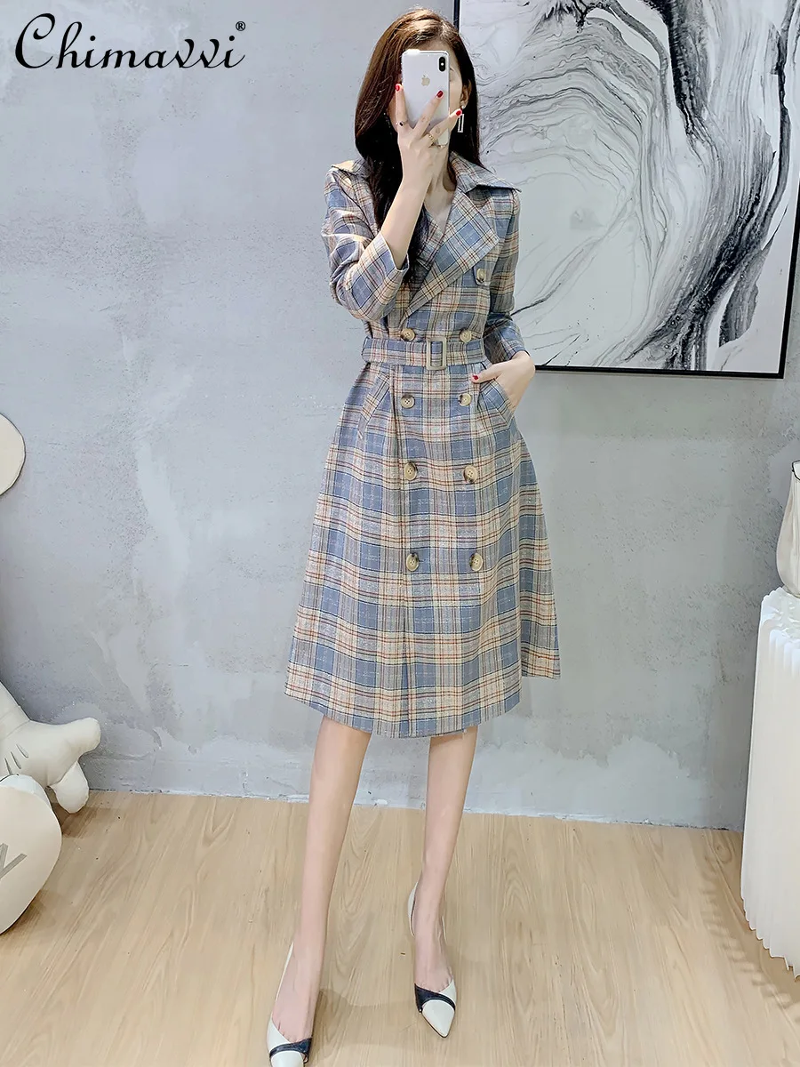 Fashion Classic Plaid Trench Coat 2021 Autumn Women's Clothing New Elegant Slim-Fit Long Coat Long-sleeve Outwear Windbreaker
Fashion Classic Plaid Trench Coat 2021 Autumn Women's Clothing New Elegant Slim-Fit Long Coat Long-sleeve Outwear Windbreaker