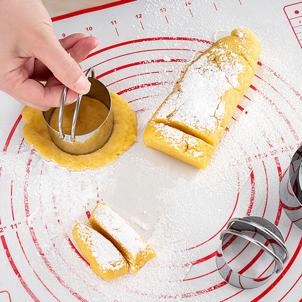 Round Biscuit Cutter Stainless Steel Cookie Cutter with Handle for Baking (Set of 5), 1.8" to 3.2"
Round Biscuit Cutter Stainless Steel Cookie Cutter with Handle for Baking (Set of 5), 1.8" to 3.2"