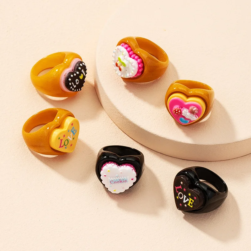 2021 New Trendy Candy Color Letter Heart Acrylic Resin Rings For Women Fashion Korean Party Jewelry Cute Forefinger Ring anillos
2021 New Trendy Candy Color Letter Heart Acrylic Resin Rings For Women Fashion Korean Party Jewelry Cute Forefinger Ring anillos