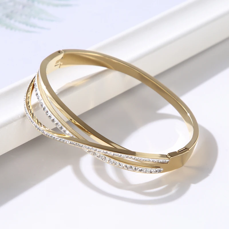 Hollow Cross CZ Crystal Stainless Steel Bracelets Bangles For Women Girls Bangle Jewelry Cuff Bracelet Gift 
Hollow Cross CZ Crystal Stainless Steel Bracelets Bangles For Women Girls Bangle Jewelry Cuff Bracelet Gift