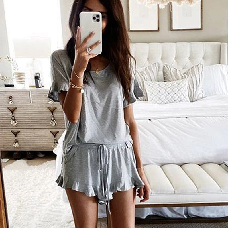Two piece set Women 2020 Summer New Ruffles Casual Home Loose Knitted Shorts Set Playsuits Ruffles Rompers Womens Jumpsuit
Two piece set Women 2020 Summer New Ruffles Casual Home Loose Knitted Shorts Set Playsuits Ruffles Rompers Womens Jumpsuit