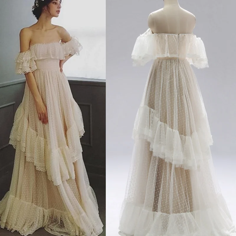 1041 Off Shoulder Polka Dots Floor Length Wedding Dress 2021 Retro Tiered Lace Ruffle Victorian Rustic Backless Bridal Gown
1041 Off Shoulder Polka Dots Floor Length Wedding Dress 2021 Retro Tiered Lace Ruffle Victorian Rustic Backless Bridal Gown