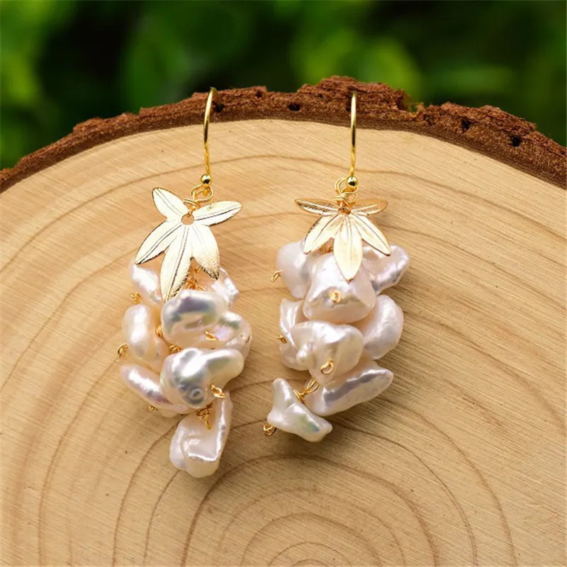 Женские серьги-подвески в форме листа, с жемчугом
Женские серьги-подвески в форме листа, с жемчугом