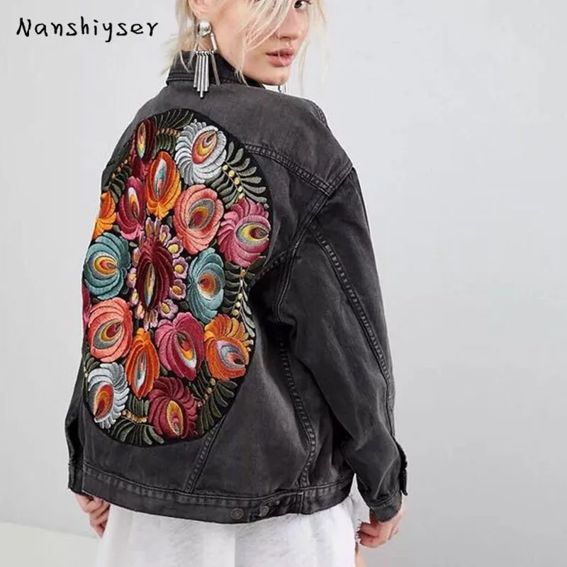 Boho Women's Vintage Colorful Flower Embroidery Denim Jacket 2021 Autumn Oversized Long Sleeve Woman Jacket Streetwear Outerwear
Boho Women's Vintage Colorful Flower Embroidery Denim Jacket 2021 Autumn Oversized Long Sleeve Woman Jacket Streetwear Outerwear