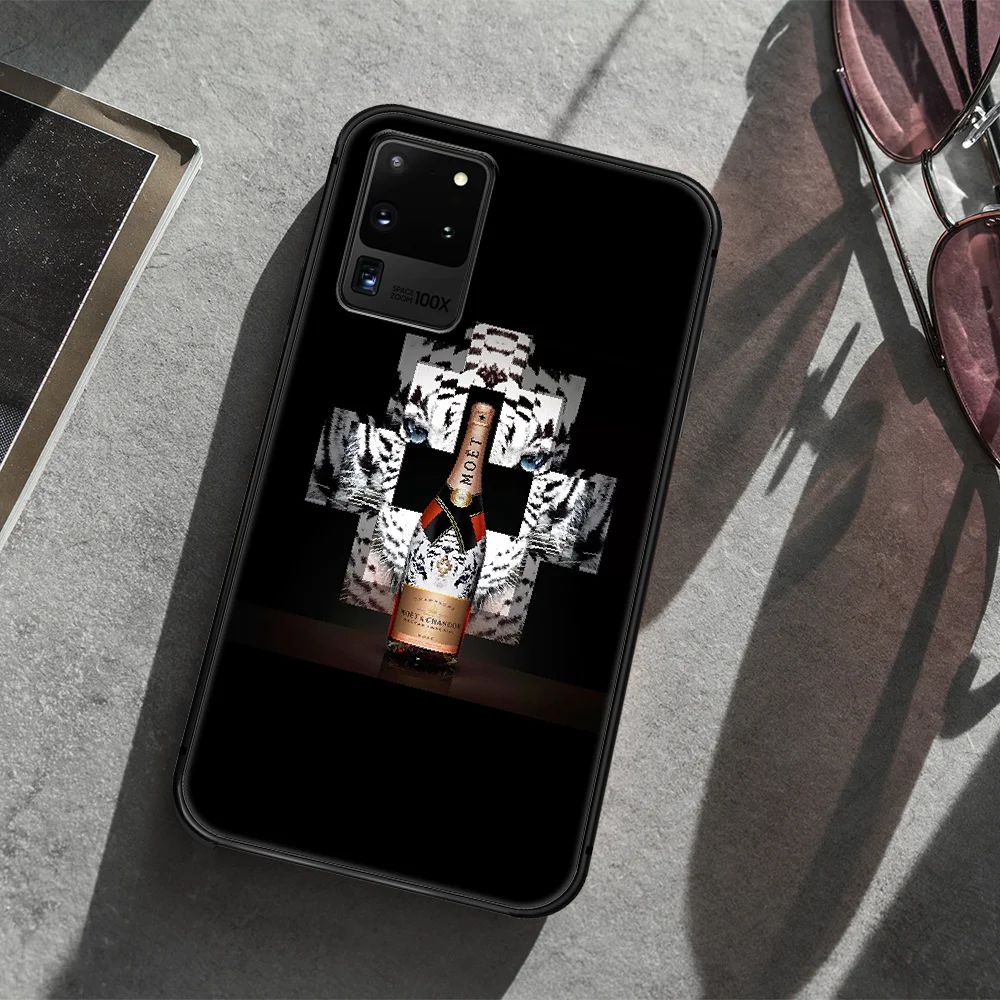 Fashion luxury brand Marcelo Phone Case Cover Hull For Samsung Galaxy S 7 8 9 10 e 20 FE edge uitra plus Note 9 10 20 black
Fashion luxury brand Marcelo Phone Case Cover Hull For Samsung Galaxy S 7 8 9 10 e 20 FE edge uitra plus Note 9 10 20 black
