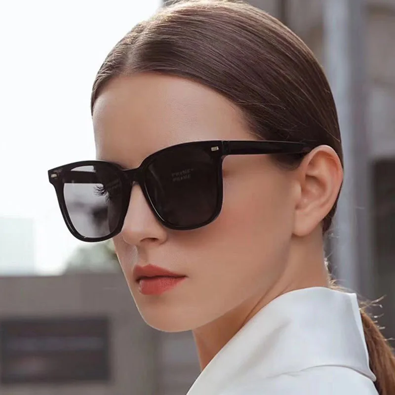 Квадратные солнцезащитные очки высокого качества Женская мода 2020 Gafas De Sol De Los Hombres Оттенки для женщин негабаритные солнцезащитные очки UV400
Квадратные солнцезащитные очки высокого качества Женская мода 2020 Gafas De Sol De Los Hombres Оттенки для женщин негабаритные солнцезащитные очки UV400