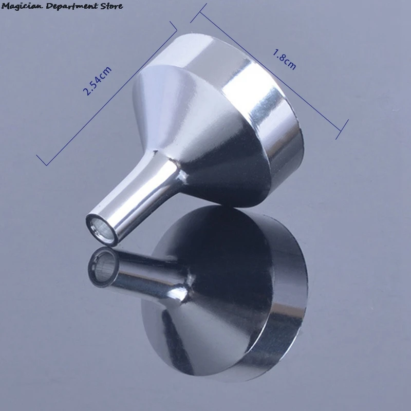1 Pieces Mini Metal Funnels For Filling Small Bottles Transferring Liquid Refill Perfume Essential Oil Liquid Dispensing Tool
1 Pieces Mini Metal Funnels For Filling Small Bottles Transferring Liquid Refill Perfume Essential Oil Liquid Dispensing Tool