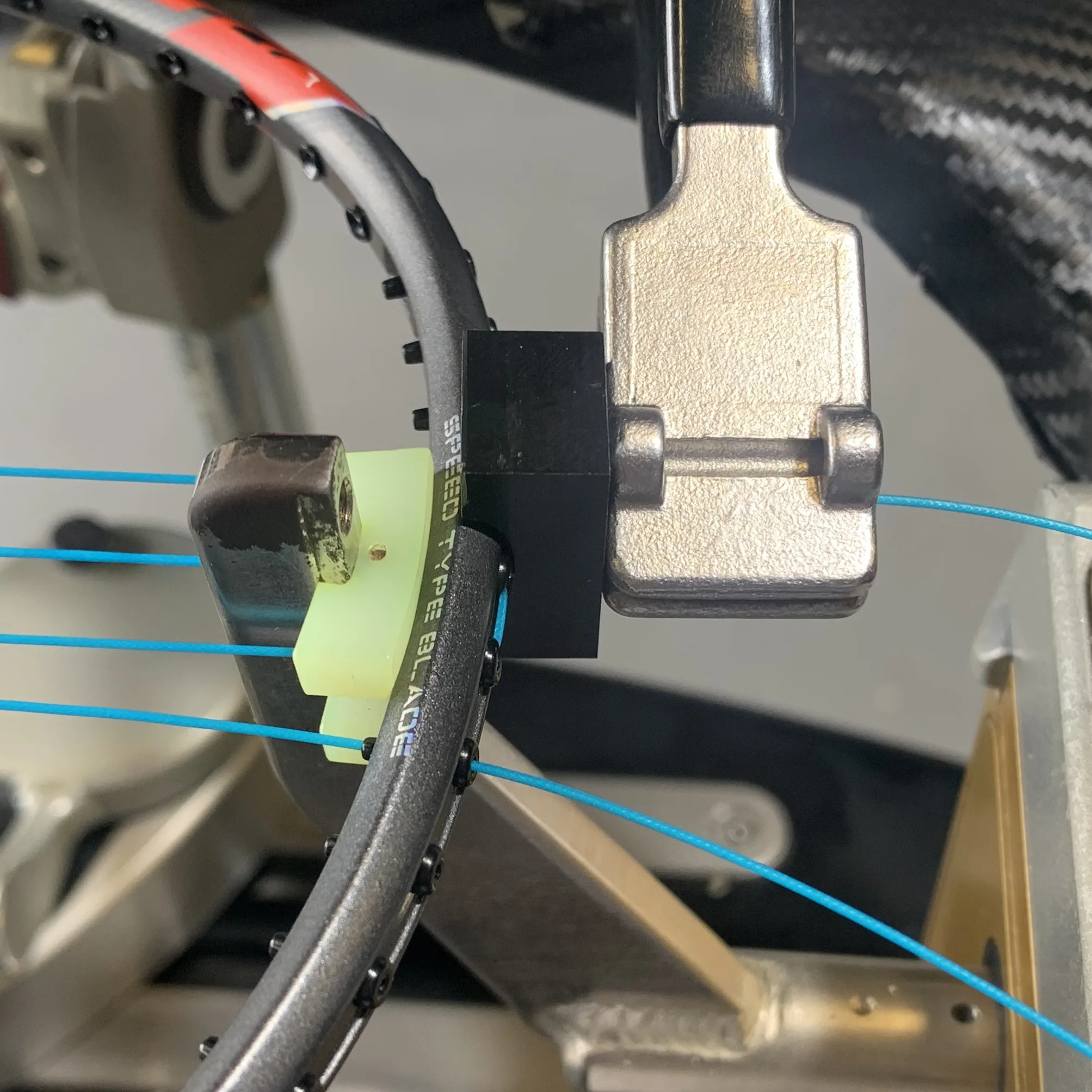 Alpha 2 шт. ракетки для бадминтона, инструменты для нарезки, зажим для рисования, пусковой редуктор, инструменты для бадминтона, аксессуары, зап...
Alpha 2 шт. ракетки для бадминтона, инструменты для нарезки, зажим для рисования, пусковой редуктор, инструменты для бадминтона, аксессуары, зап...