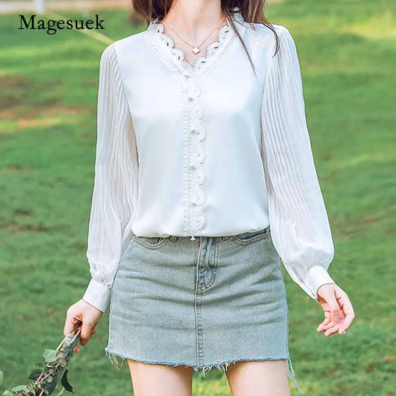 Women Autumn Pleated Chiffon Casual V-Neck White Shirt Long Sleeve Blouse Women 2020 Office Lady Lace White Blouse Women 11134
Women Autumn Pleated Chiffon Casual V-Neck White Shirt Long Sleeve Blouse Women 2020 Office Lady Lace White Blouse Women 11134