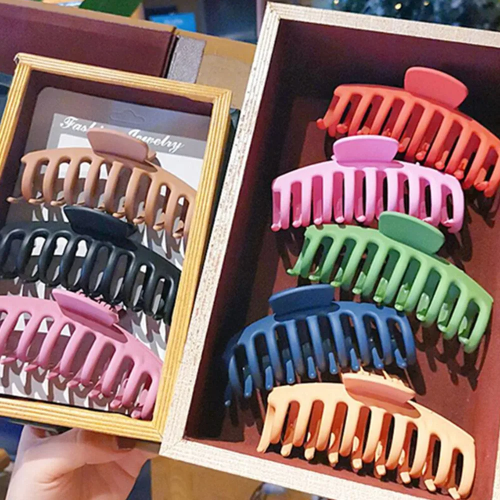 1Pc Vintage Solid Hair Clips for Women,Simple Transparent Hair Claw for Girl,Large Geometric Hairgrips Baby Hair Accessories
1Pc Vintage Solid Hair Clips for Women,Simple Transparent Hair Claw for Girl,Large Geometric Hairgrips Baby Hair Accessories
