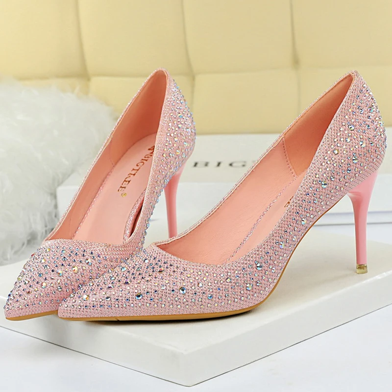 2021 весенние женские пикантные серебристые женские туфли-лодочки женское кольцо на высоком каблуке 7 см с декором, туфли-лодочки на каблуке; ...
2021 весенние женские пикантные серебристые женские туфли-лодочки женское кольцо на высоком каблуке 7 см с декором, туфли-лодочки на каблуке; ...