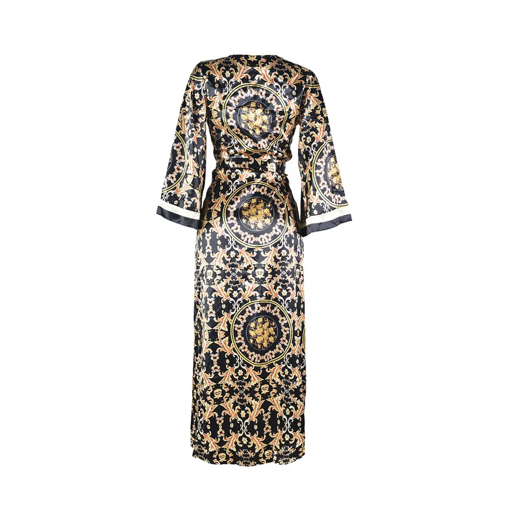 Sexy 2 Pieces Sets Beachwear Women Vintage Print Jumpsuit And BeachWear Long Maxi Coat Women VogueKimono Cardigan Female Nice
Sexy 2 Pieces Sets Beachwear Women Vintage Print Jumpsuit And BeachWear Long Maxi Coat Women VogueKimono Cardigan Female Nice