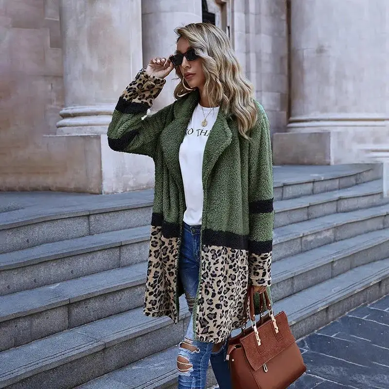 2021 Woolen Coat Women Warm Outwear Plush Joining together Imitation fur jacket Winter Coat Loose Cardigan Trench Solid female 
2021 Woolen Coat Women Warm Outwear Plush Joining together Imitation fur jacket Winter Coat Loose Cardigan Trench Solid female