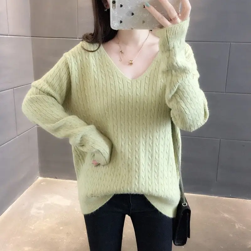 2021 women's V-Neck Sweater new early spring clothing Korean loose short bottomed sweater women's Pullover spring and autumn top
2021 women's V-Neck Sweater new early spring clothing Korean loose short bottomed sweater women's Pullover spring and autumn top