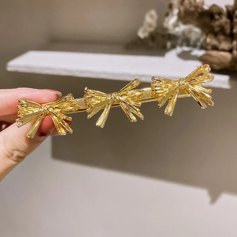 2021 New Vintage Hairpins Bow Knot Hairpin Barrettes Girls Women Gold Silver Metal Hair Clip Hair Accessories Hairgrips
2021 New Vintage Hairpins Bow Knot Hairpin Barrettes Girls Women Gold Silver Metal Hair Clip Hair Accessories Hairgrips