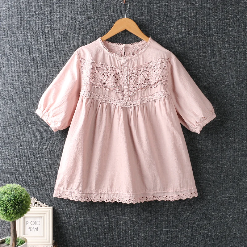 Summer new women's art sweet Hollow Flower splicing Pullover Top shirt solid color cotton shirt top 690 
Summer new women's art sweet Hollow Flower splicing Pullover Top shirt solid color cotton shirt top 690