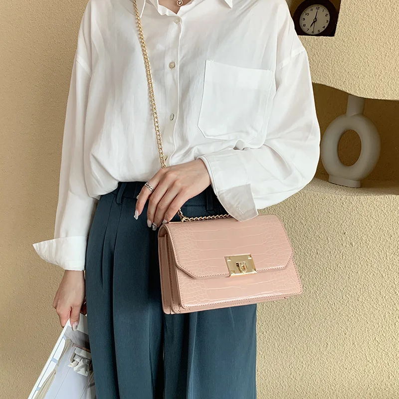 Women Bag 2021 Cheap Printing Personality Famous Fashion Brand Designer New Handbags Crossbody Messenger Shoulder Feaml Bags
Women Bag 2021 Cheap Printing Personality Famous Fashion Brand Designer New Handbags Crossbody Messenger Shoulder Feaml Bags
