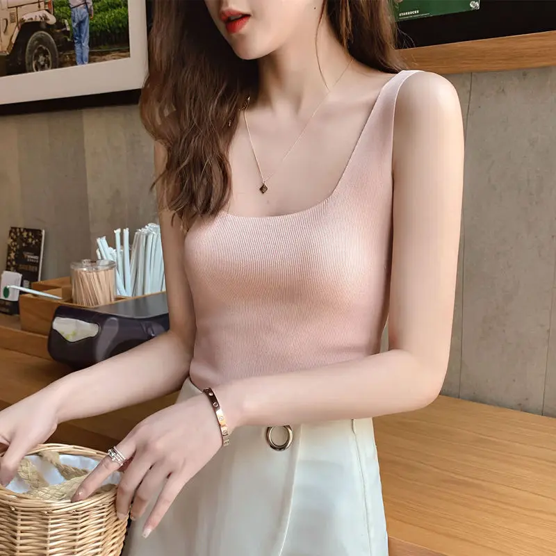 Camisole women summer short wear sexy sleeveless top ice silk thin interior with simple bottoming shirt
Camisole women summer short wear sexy sleeveless top ice silk thin interior with simple bottoming shirt