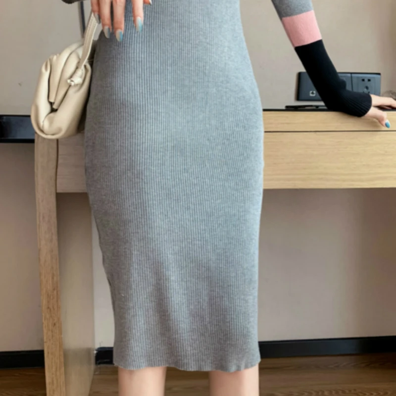 Autumn Women Long Knitted Dresses Slim Black Sexy V-neck Stretch Long-sleeved Elegant Winter Knitting Sweater Pencil Dress
Autumn Women Long Knitted Dresses Slim Black Sexy V-neck Stretch Long-sleeved Elegant Winter Knitting Sweater Pencil Dress