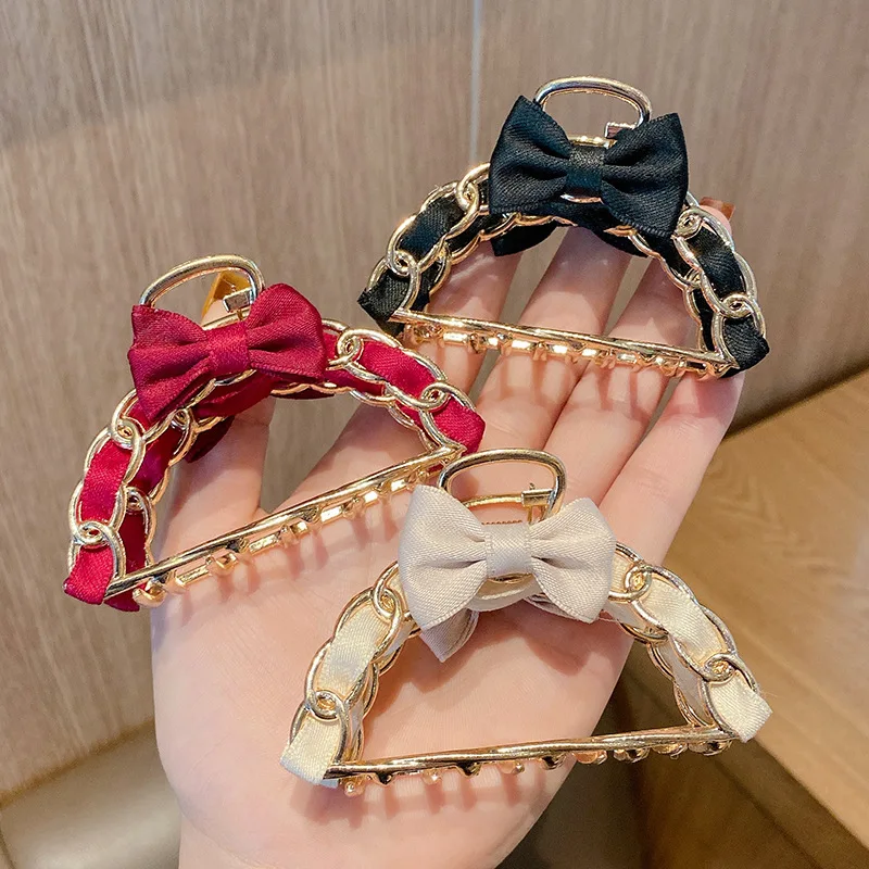 Girly Bowknot Large Catch Clip Korean Elegant Temperament Hair Clip Back of The Head Hair Catch Delicate Ball Head Shark Clip
Girly Bowknot Large Catch Clip Korean Elegant Temperament Hair Clip Back of The Head Hair Catch Delicate Ball Head Shark Clip