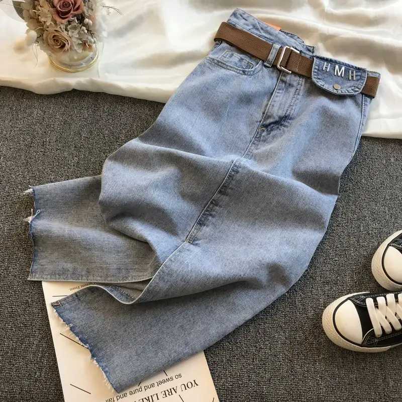 2021 Summer Women Simple Casual Fashion Letters with Belt Mid-Length Skirt Lady High Waist Blue A-line Denim Skirt
2021 Summer Women Simple Casual Fashion Letters with Belt Mid-Length Skirt Lady High Waist Blue A-line Denim Skirt