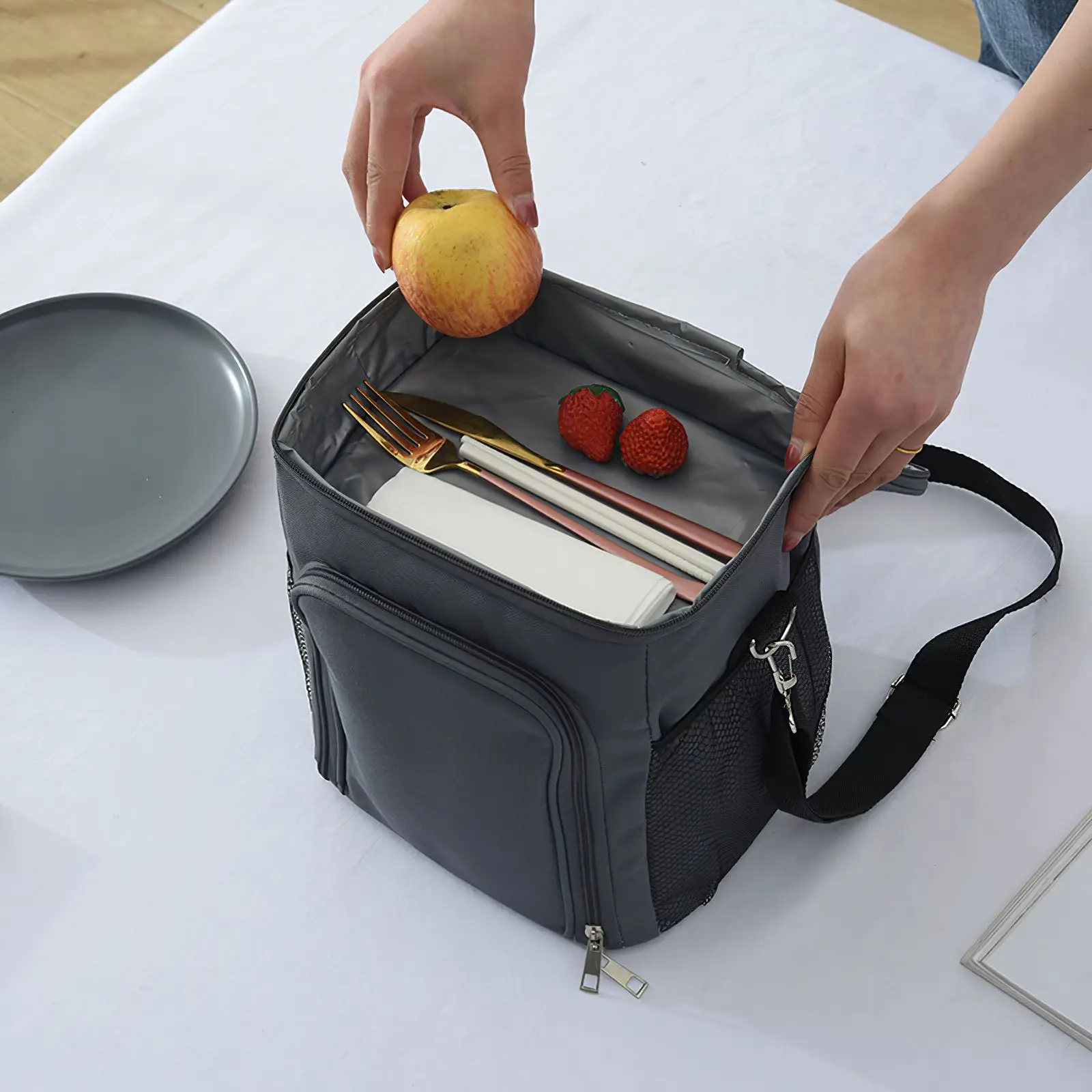 1000ml Large Capacity Insulated Lunch Box Men Women Travel Portable Camping Picnic Bag Multiple Layers Food Thermal Bag
1000ml Large Capacity Insulated Lunch Box Men Women Travel Portable Camping Picnic Bag Multiple Layers Food Thermal Bag