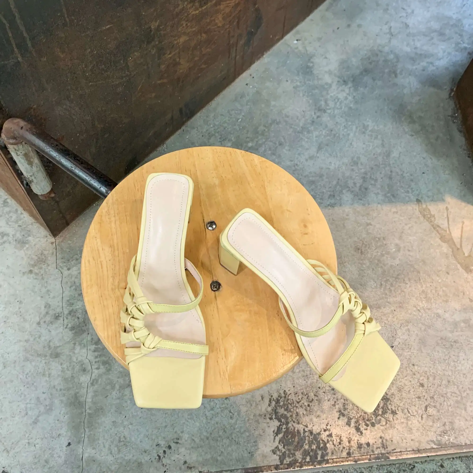 lenkisen open toe high heels Korean style simple style solid young lady streetwear energy slingback slip on sandals women L35
lenkisen open toe high heels Korean style simple style solid young lady streetwear energy slingback slip on sandals women L35