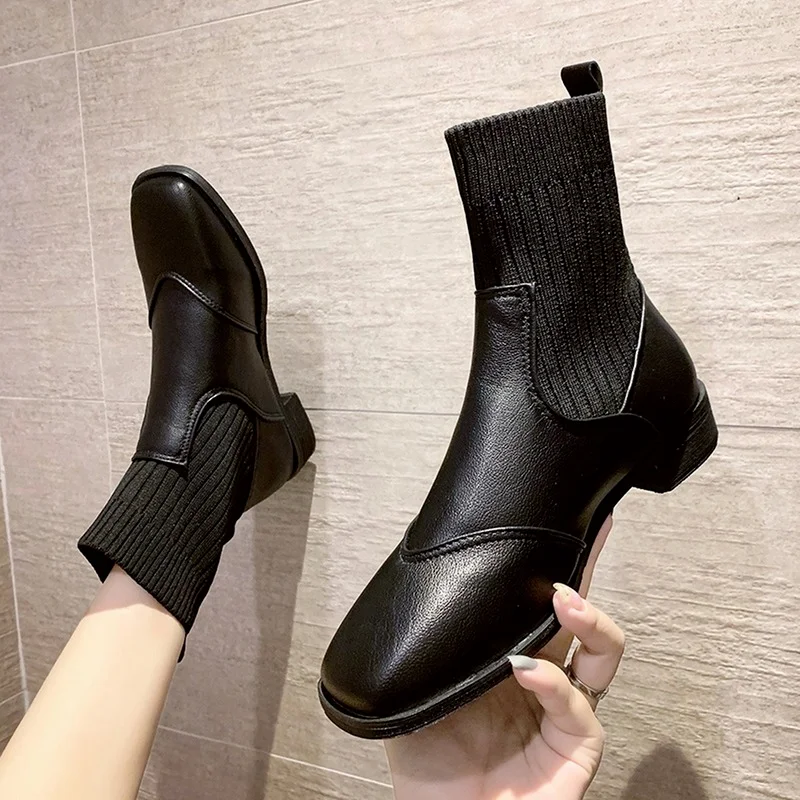 2021 Breathable knitted stretch women's boots thick heel flat thin thin socks boots fashion all-match British style short boots 
2021 Breathable knitted stretch women's boots thick heel flat thin thin socks boots fashion all-match British style short boots