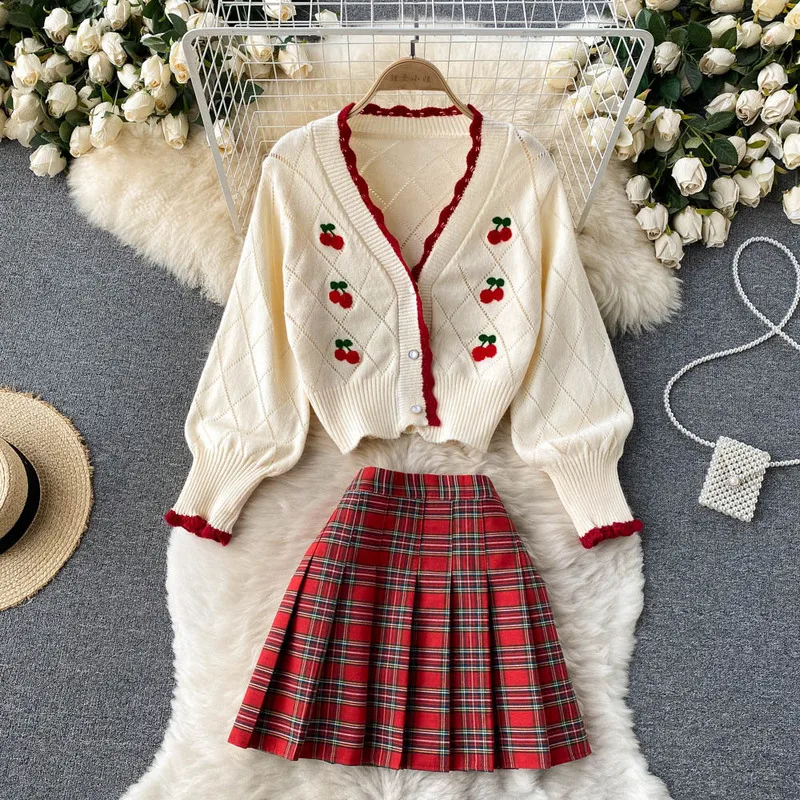 Spring New Women Plaid Mini Skirts Sets Suit Patchwork Embroidery Ruffles Lantern Sleeve Cardigan Sweater Knitted Two Pieces Set
Spring New Women Plaid Mini Skirts Sets Suit Patchwork Embroidery Ruffles Lantern Sleeve Cardigan Sweater Knitted Two Pieces Set