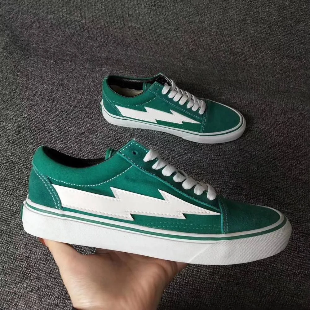 Top Quality green REVENGEs STORM X Canvas shoes Fashion women Vulcanized Shoes Lightning Pattern Men Street skateboarding shoes
Top Quality green REVENGEs STORM X Canvas shoes Fashion women Vulcanized Shoes Lightning Pattern Men Street skateboarding shoes