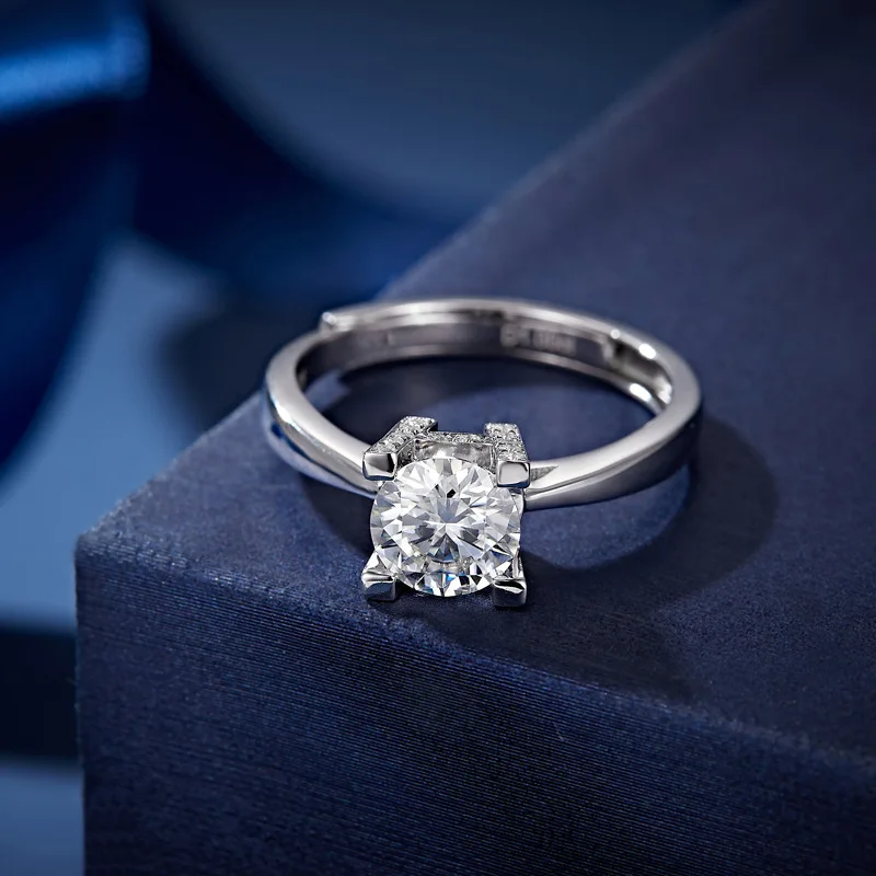 Top quality luxury fashion women 925 Sterling Silver wedding moissanite Rings 210305-02 
Top quality luxury fashion women 925 Sterling Silver wedding moissanite Rings 210305-02