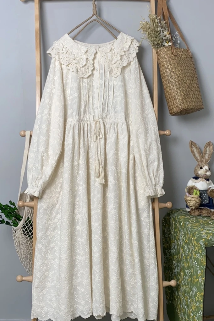 Mori Girl Mid-Length Dress 2021 Early Spring New Solid Color Embroidery Sweet Age-Reducing Large Swing Skirt
Mori Girl Mid-Length Dress 2021 Early Spring New Solid Color Embroidery Sweet Age-Reducing Large Swing Skirt