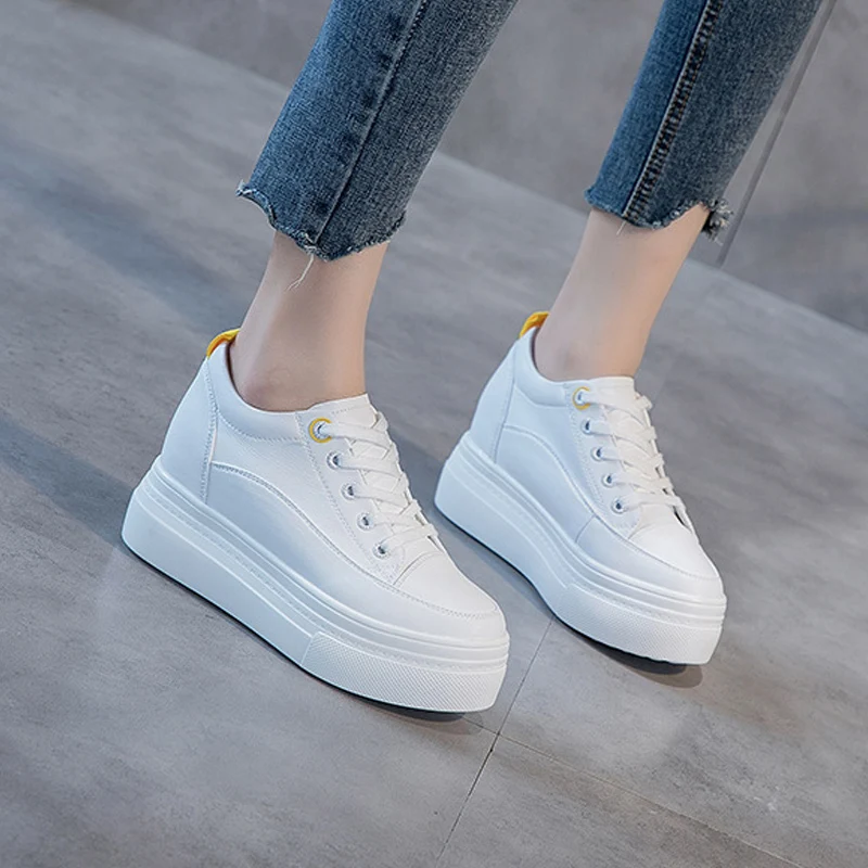 High Heel Design Women Platform Casual Shoe Leather 8cm Thick Bottom Sneakers Autumn Fashion Muffin Shoes
High Heel Design Women Platform Casual Shoe Leather 8cm Thick Bottom Sneakers Autumn Fashion Muffin Shoes