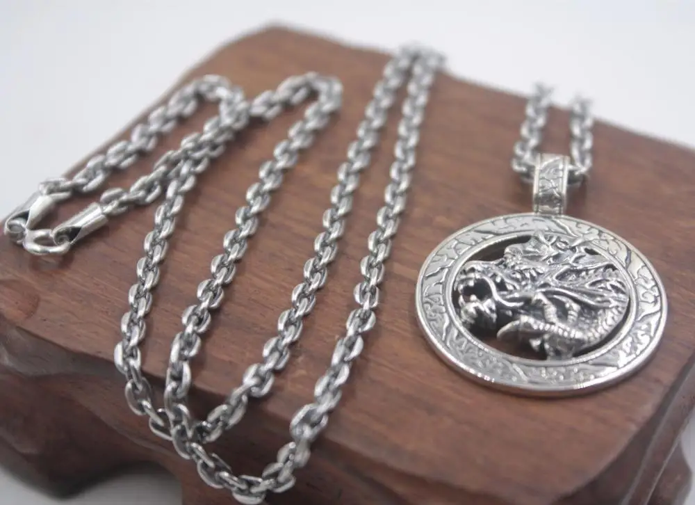 Sterling S925 Silver Pendant Suitable For Men Women Luck Round Dragon Card Pendant 37*28mm
Sterling S925 Silver Pendant Suitable For Men Women Luck Round Dragon Card Pendant 37*28mm