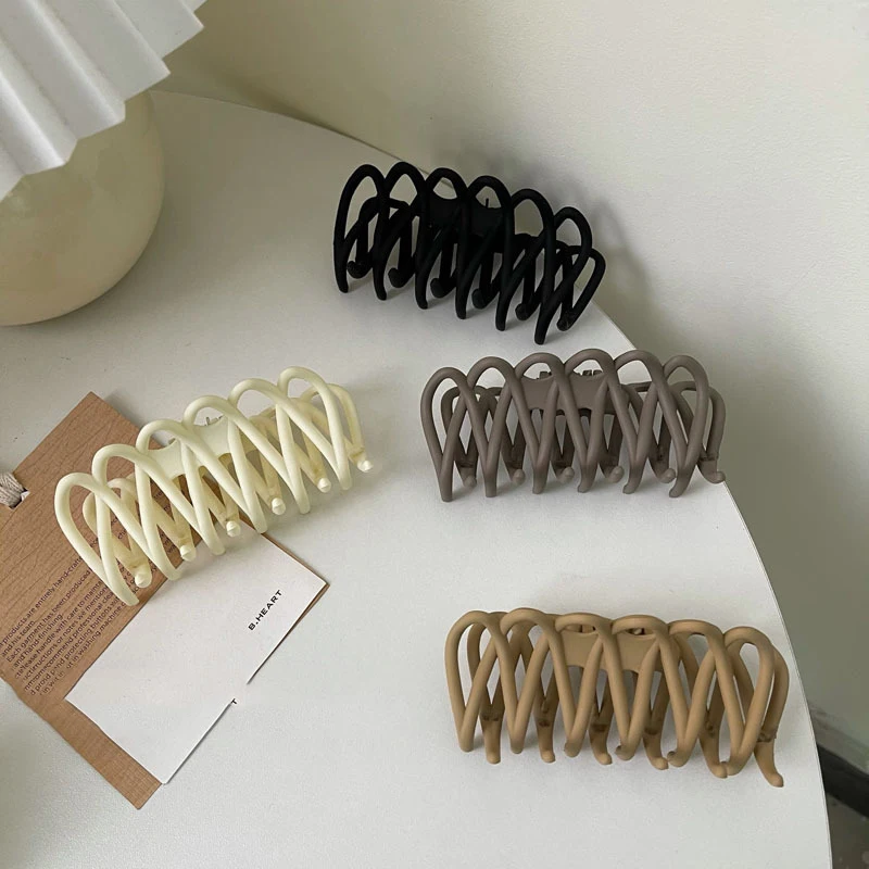 2021 New Fashion Claw Clip For Women Tough Cross Plastic Hair Claw Large Size Hair Clamps Claw Clip Crab Hair Accessories Gift
2021 New Fashion Claw Clip For Women Tough Cross Plastic Hair Claw Large Size Hair Clamps Claw Clip Crab Hair Accessories Gift