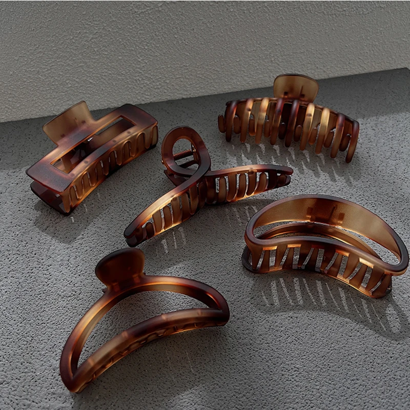 Винтажные коричневые заколки для волос Краб коготь для густых волос зимние заколки для волос янтарного цвета Элегантные Заколки для волос ... 
Винтажные коричневые заколки для волос Краб коготь для густых волос зимние заколки для волос янтарного цвета Элегантные Заколки для волос ...