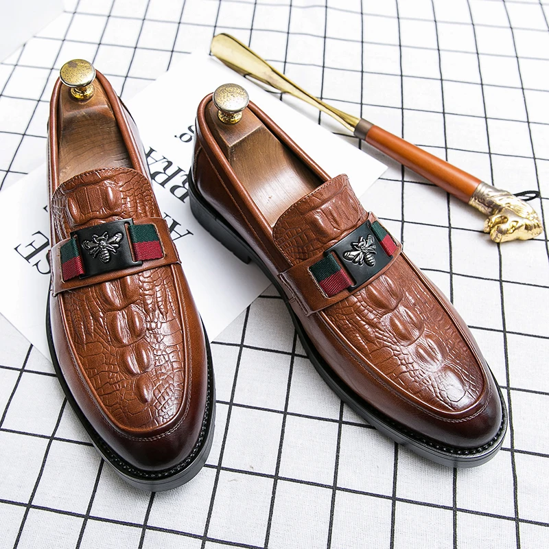 Genuine Leather Cowhide Brand Luxury Men Casual Driving Designer Brown Black Loafers Mens Moccasins Italian Wedding Dress Shoes
Genuine Leather Cowhide Brand Luxury Men Casual Driving Designer Brown Black Loafers Mens Moccasins Italian Wedding Dress Shoes