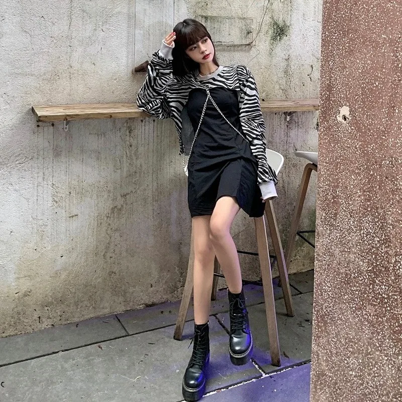 Gothic Y2k Dress Women Sexy Design Leopard Long Sleeve Party Mini Dress Female Elegant One-piece Dress Korean 2020 Autumn Chic
Gothic Y2k Dress Women Sexy Design Leopard Long Sleeve Party Mini Dress Female Elegant One-piece Dress Korean 2020 Autumn Chic